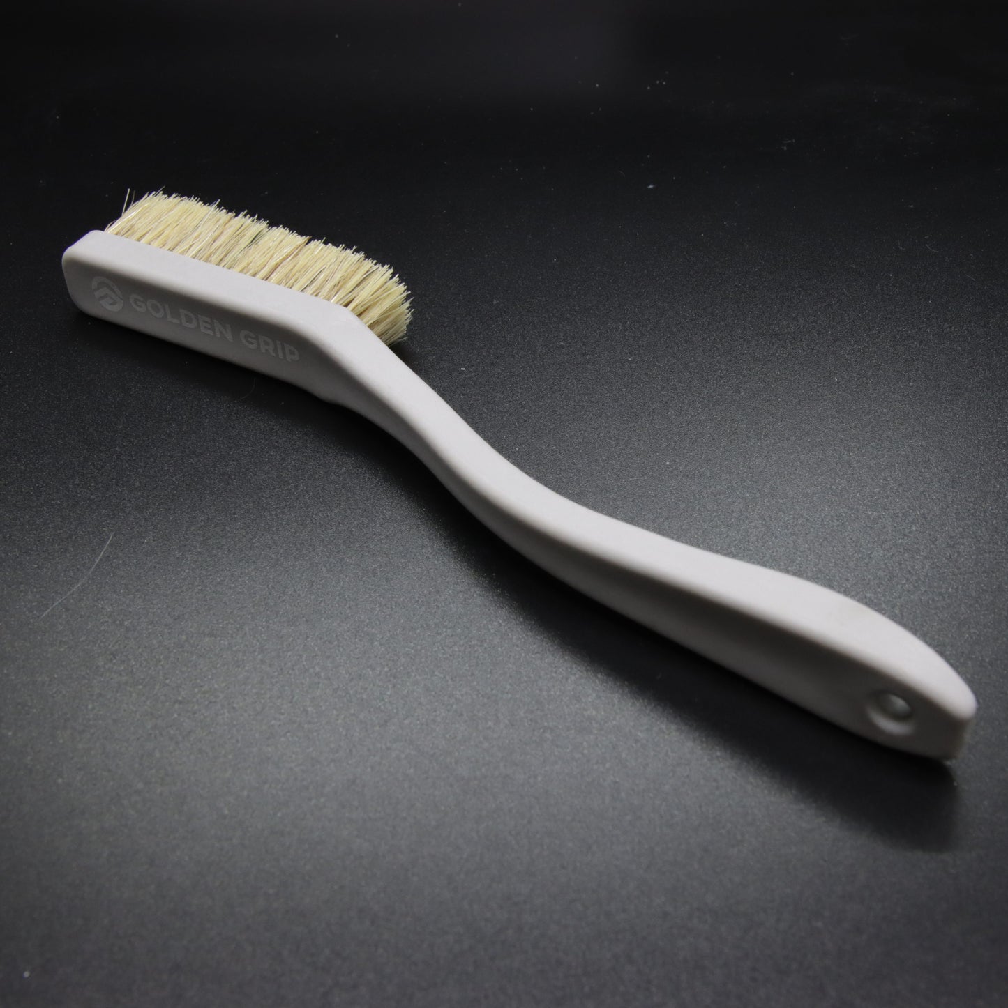 Golden Grip Chalk Brush